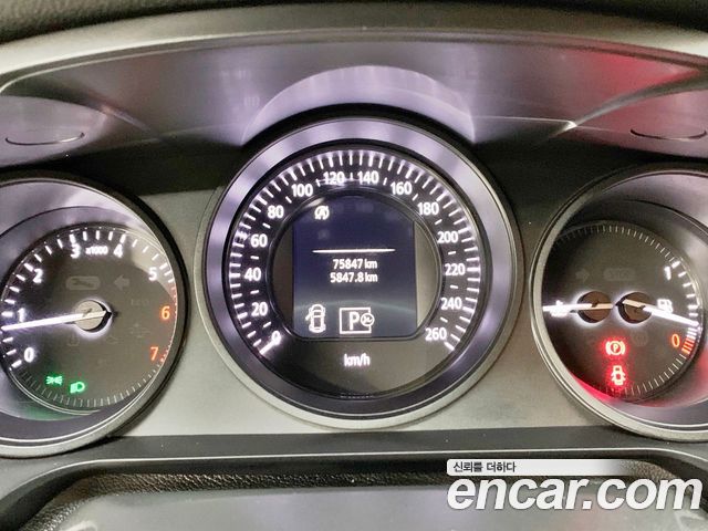 Renault Korea SM6 2.0 GDe SE 2016 — фото 10