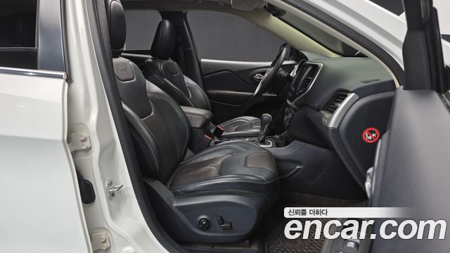 Jeep Cherokee (KL) 2.2 Diesel Limited 4WD 2016 — фото 11