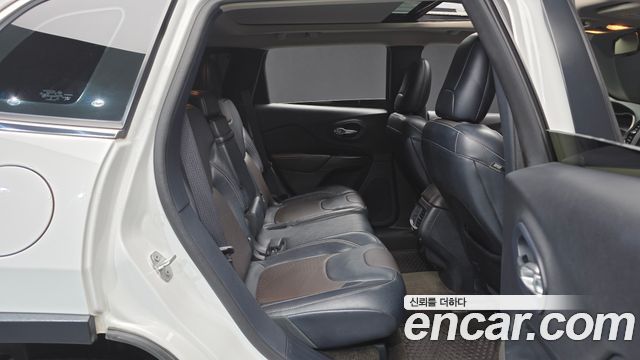 Jeep Cherokee (KL) 2.2 Diesel Limited 4WD 2016 — фото 12