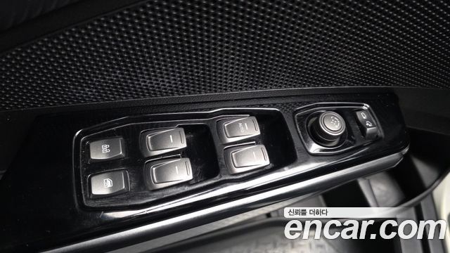 KG Mobility (SsangYong) Very New Tivoli Gasoline 1.5 2WD V3 2021 — фото 35