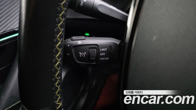 Peugeot e-2008 (II) EV GT 2022 — фото 16