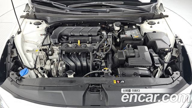 Hyundai Avante (CN7) 1.6 Inspiration 2022 — фото 6