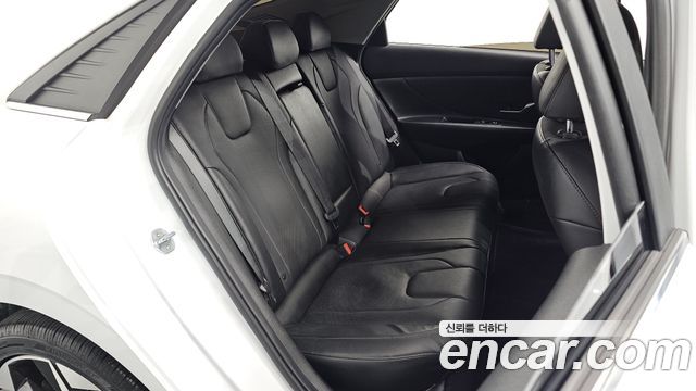 Hyundai Avante (CN7) 1.6 Inspiration 2022 — фото 15