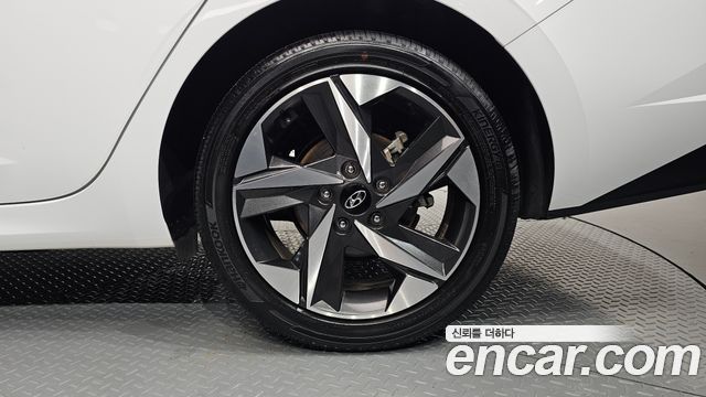 Hyundai Avante (CN7) 1.6 Inspiration 2022 — фото 27