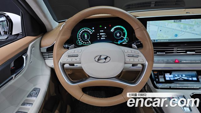 Hyundai Grandeur Hybrid (IG) Calligraphy 2022 — фото 13