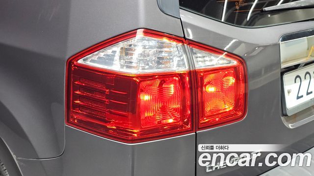 Chevrolet Orlando 2.0 Diesel LTZ Premium 2013 — фото 23