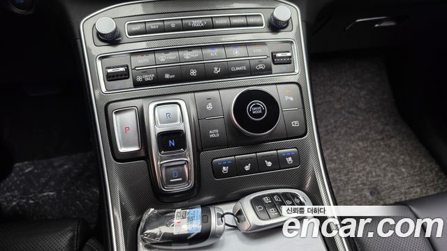 Hyundai Santa Fe HEV 1.6 2WD Prestige 2023 — фото 9