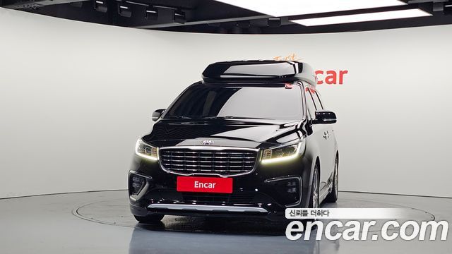 Kia Carnival 9-Seater Hi-Limousine Noblesse Special 2019 — фото 3