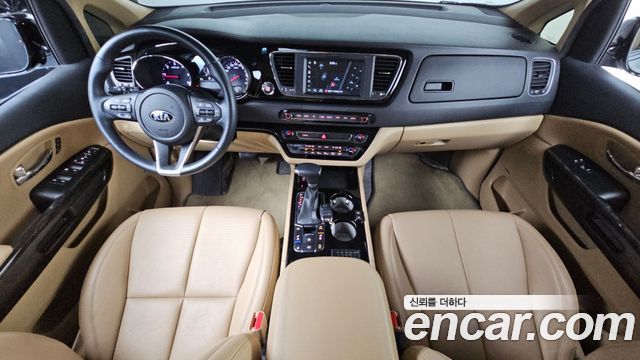 Kia Carnival 9-Seater Hi-Limousine Noblesse Special 2019 — фото 7