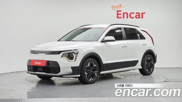 Kia Niro EV Air 2023 — фото 1