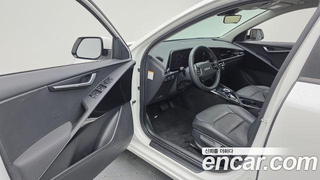 Kia Niro EV Air 2023 — фото 10