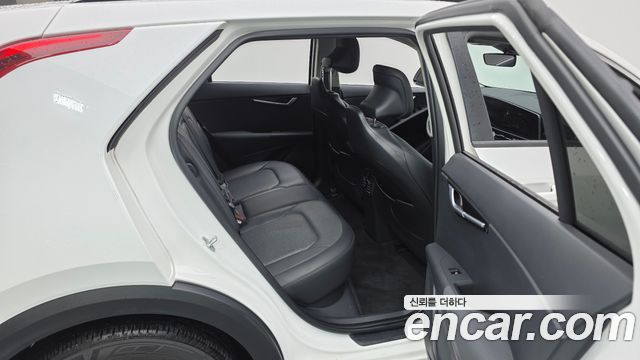 Kia Niro EV Air 2023 — фото 11