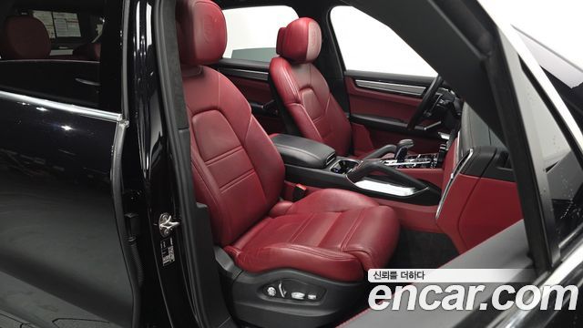 Porsche Cayenne (PO536) 4.0 Turbo 2019 — фото 32