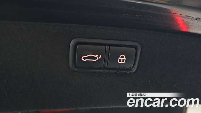 Genesis G80 3.3 GDI AWD Prestige 2018 — фото 15