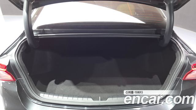 Kia K5 (III) 2.0 Noblesse 2022 — фото 16