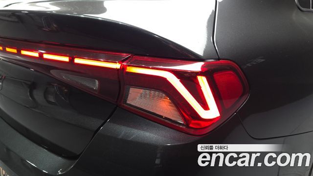 Kia K5 (III) 2.0 Noblesse 2022 — фото 23