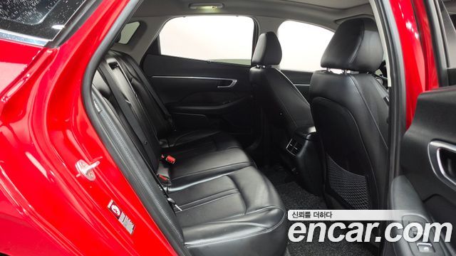 Hyundai Sonata (DN8) 1.6 Turbo Premium Family 2020 — фото 12