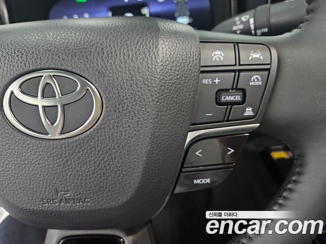 Toyota Camry (XV80) 2.5 XLE Hybrid 2025 — фото 8