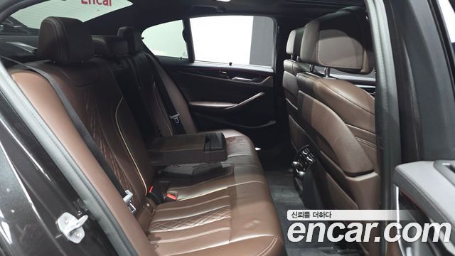 BMW 5 Series (G30) 530i xDrive M Sport Package Plus 2018 — фото 12
