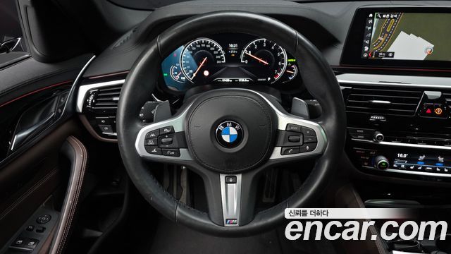 BMW 5 Series (G30) 530i xDrive M Sport Package Plus 2018 — фото 13