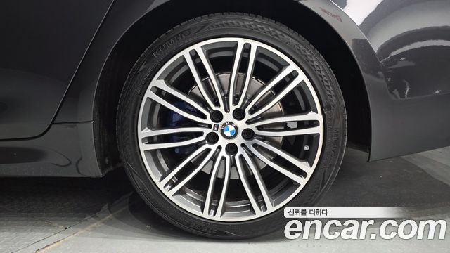 BMW 5 Series (G30) 530i xDrive M Sport Package Plus 2018 — фото 21
