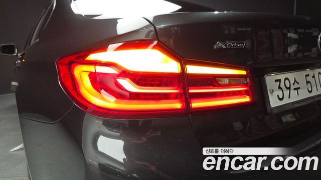BMW 5 Series (G30) 530i xDrive M Sport Package Plus 2018 — фото 23