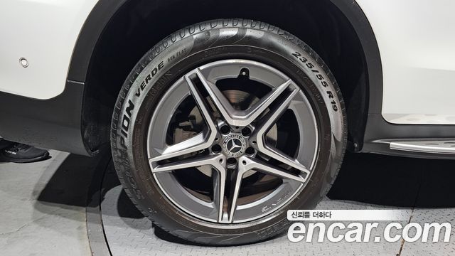 Mercedes-Benz GLC-Class (X253) GLC300e 4MATIC Coupe 2021 — фото 5
