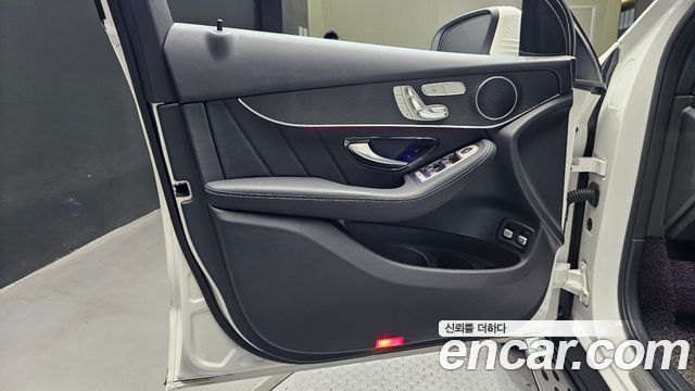 Mercedes-Benz GLC-Class (X253) GLC300e 4MATIC Coupe 2021 — фото 24