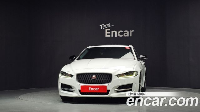 Jaguar XE 20t Prestige 2016 — фото 3