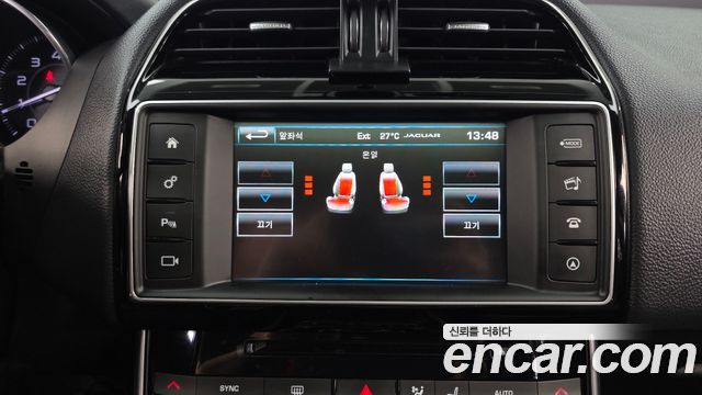 Jaguar XE 20t Prestige 2016 — фото 17