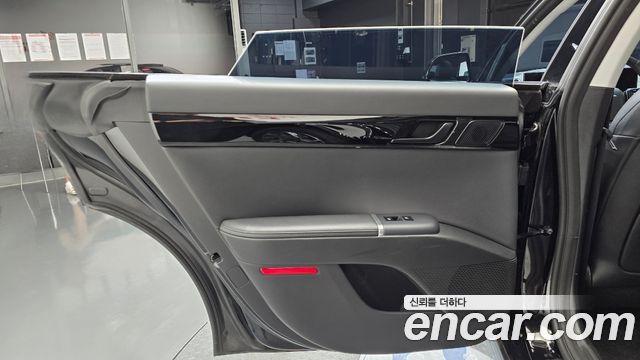 Hyundai Grandeur Hybrid (GN7) Premium 2023 — фото 25