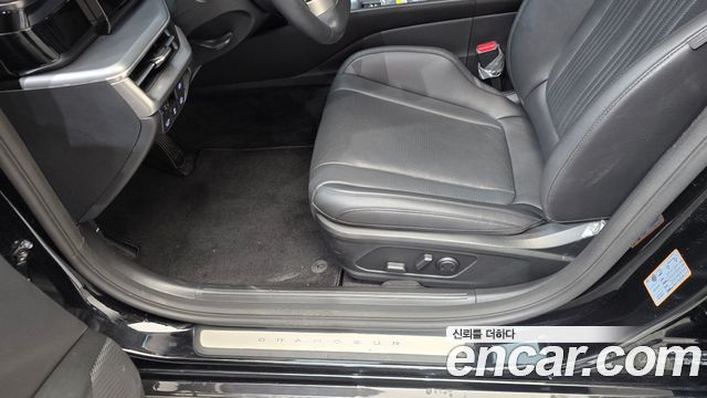 Hyundai Grandeur Hybrid (GN7) Premium 2023 — фото 31