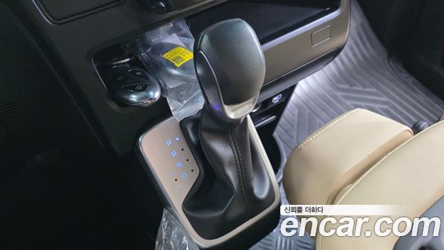 Hyundai Staria L3.5 Cargo 3-Seater Modern 2025 — фото 9