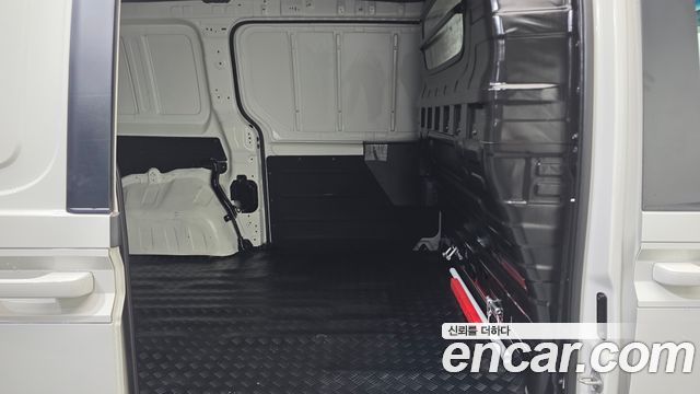 Hyundai Staria L3.5 Cargo 3-Seater Modern 2025 — фото 11