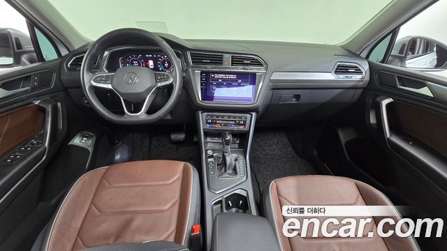 Volkswagen Tiguan Allspace 2.0 TSI Prestige 2023 — фото 7