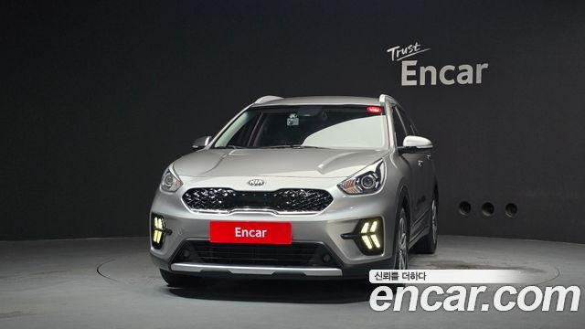 Kia Niro 1.6 HEV Luxury 2020 — фото 3