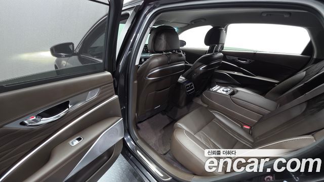 Kia K9 3.8 GDI AWD PlatinumⅡ 2020 — фото 12