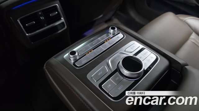 Kia K9 3.8 GDI AWD PlatinumⅡ 2020 — фото 18