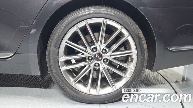 Kia K9 3.8 GDI AWD PlatinumⅡ 2020 — фото 21
