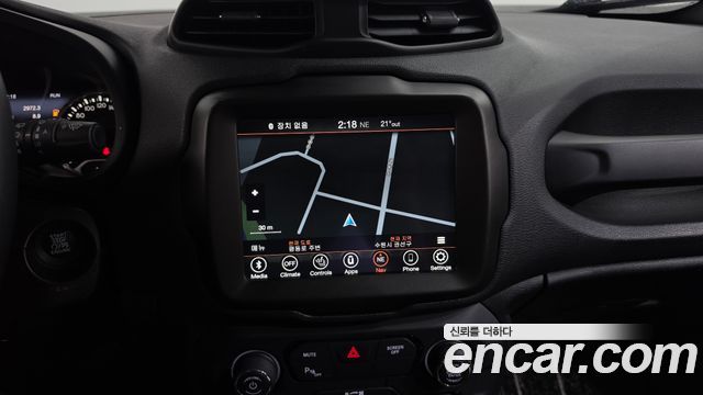 Jeep Renegade 2.4 Limited 2020 — фото 12