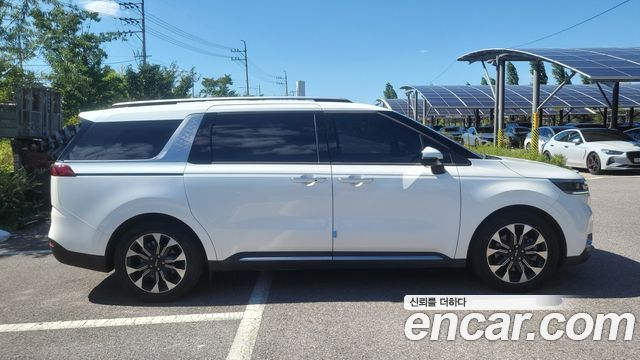 Kia Carnival (IV) Gasoline 7-Seater Signature 2023 — фото 2