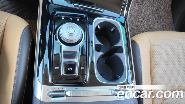 Kia Carnival (IV) Gasoline 7-Seater Signature 2023 — фото 9