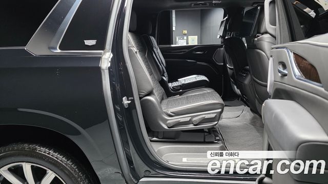 Cadillac Escalade (V) 6.2 ESV ESV Premium Luxury Platinum 2022 — фото 11