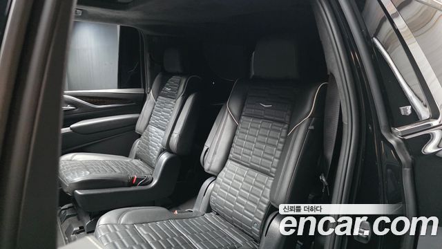 Cadillac Escalade (V) 6.2 ESV ESV Premium Luxury Platinum 2022 — фото 12