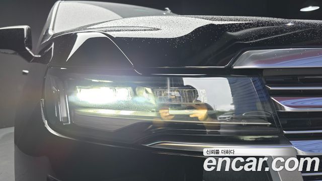 Cadillac Escalade (V) 6.2 ESV ESV Premium Luxury Platinum 2022 — фото 22