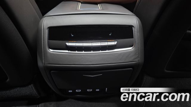 Cadillac Escalade (V) 6.2 ESV ESV Premium Luxury Platinum 2022 — фото 32