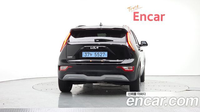 Kia Niro EV Air 2023 — фото 4