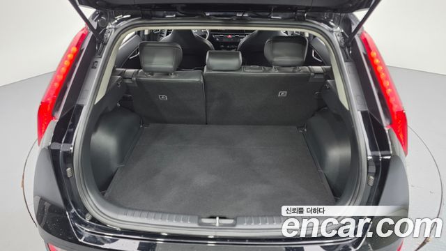 Kia Niro EV Air 2023 — фото 20