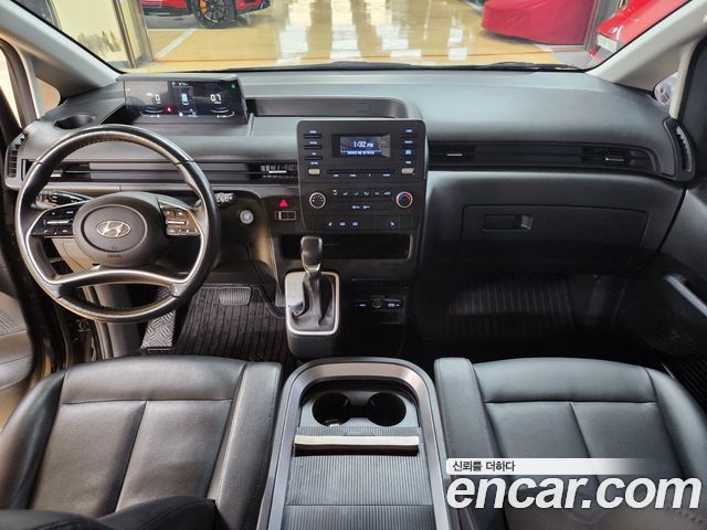 Hyundai Staria Cargo 5-Seater Modern 2024 — фото 6