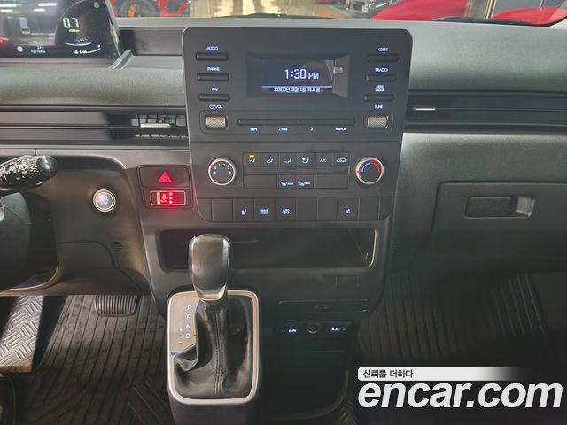 Hyundai Staria Cargo 5-Seater Modern 2024 — фото 16